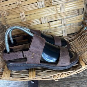 BOC Born Slingback leather Sandals size 7